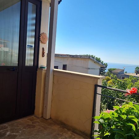 B&B La Casa Di Martina Zambrone Eksteriør billede